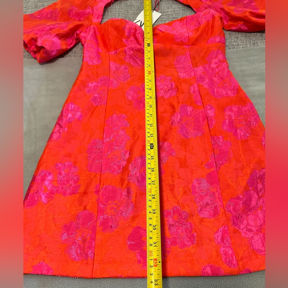 Zara Puff Sleeve Jacquard Fuchsia Floral Mini Dress Medium NWT - Picture 8 of 16